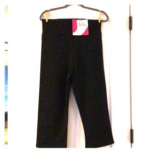 Hold Your Haunches Shapewear Cropped Leggings